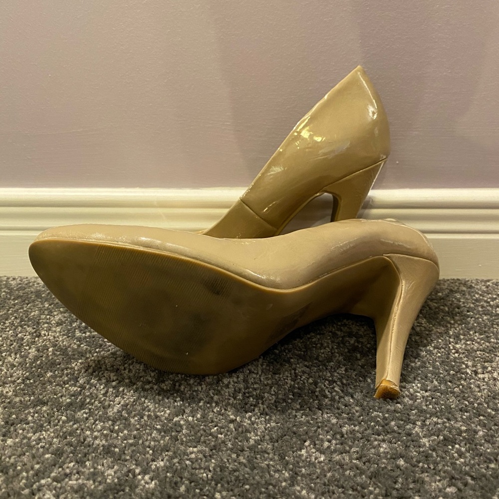 Nude Patent Pumps - Picture 4 of 4